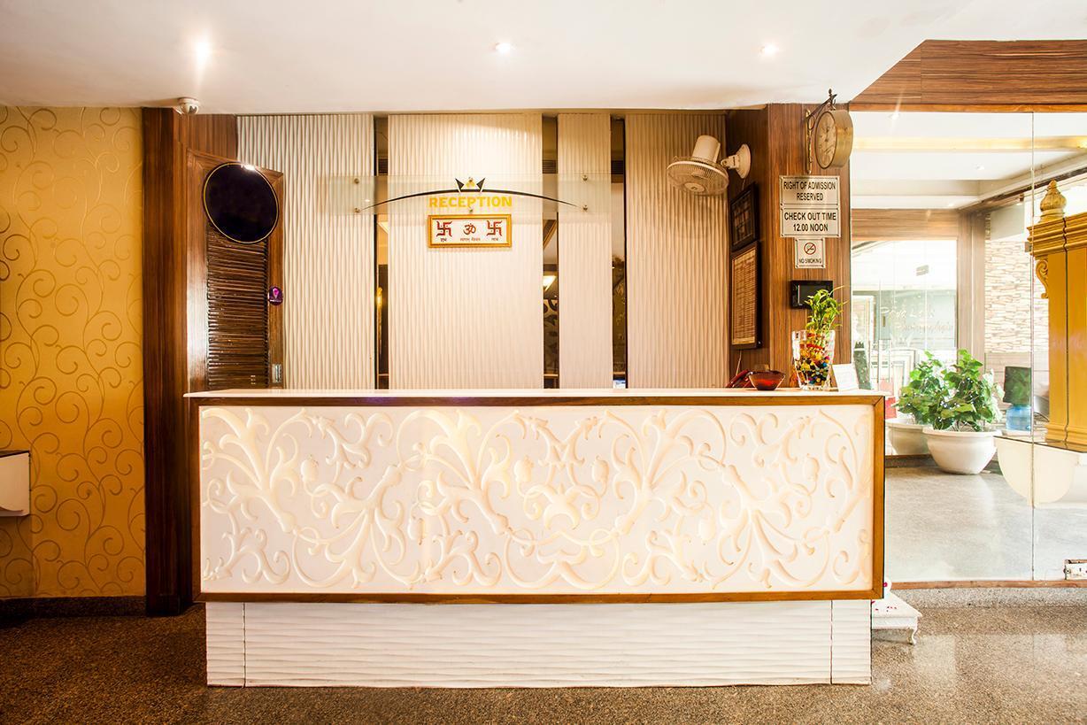 Hotel Poonam Plaza Agra  Zewnętrze zdjęcie